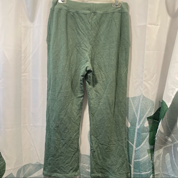 SUNDRY • pintuck cropped sage green sweatpants SIZE MEDIUM 8-10 - Picture 4 of 4